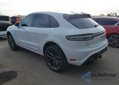 2023 Porsche Macan Gts z USA, uszkodzony, nr VIN WP1AF2A52PLB57822